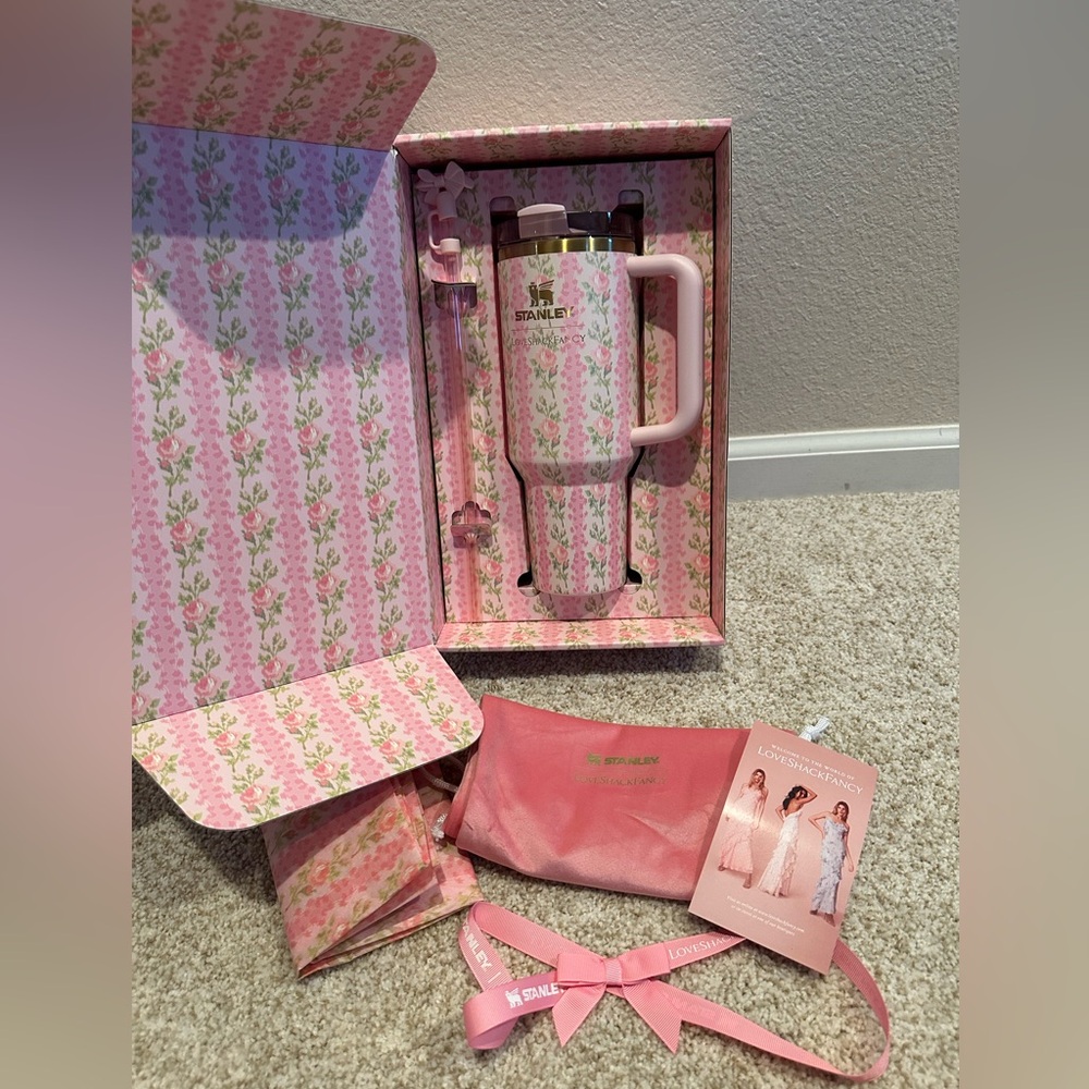 Stanley x LoveShackFancy 40oz Blooming Heirloom